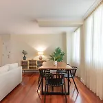 Akomodat En Apartamento En El Centro De Bilbao Con Parking